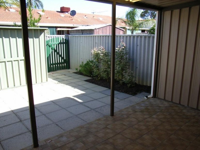 5/3 Netley Place, Armadale WA 6112