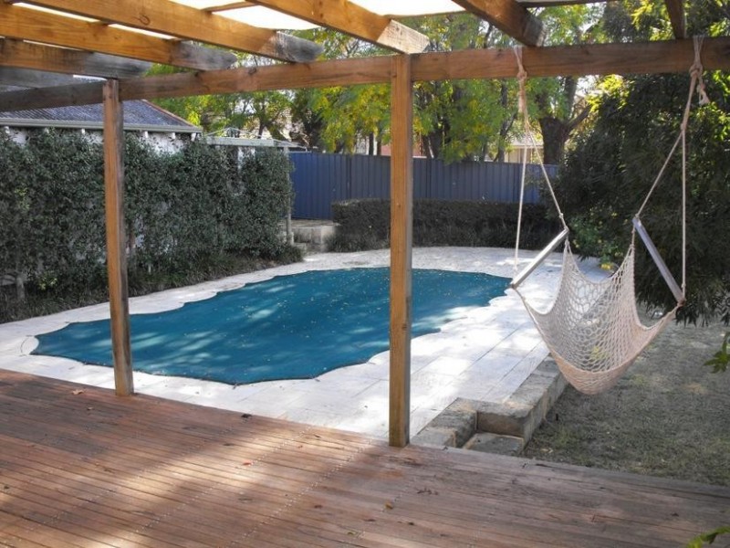 12 Bone St, St James WA 6102