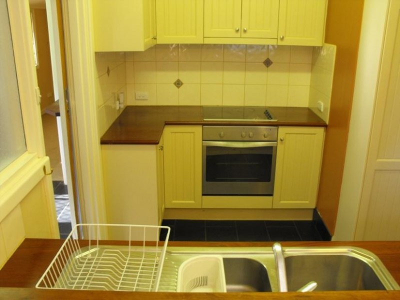 12 Bone St, St James WA 6102