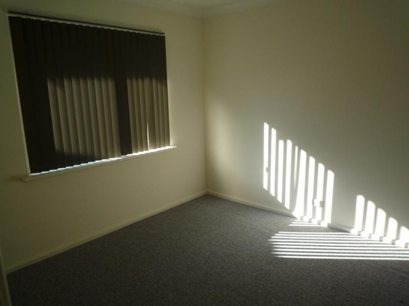 45 Vistula Tce, Kelmscott WA 6111