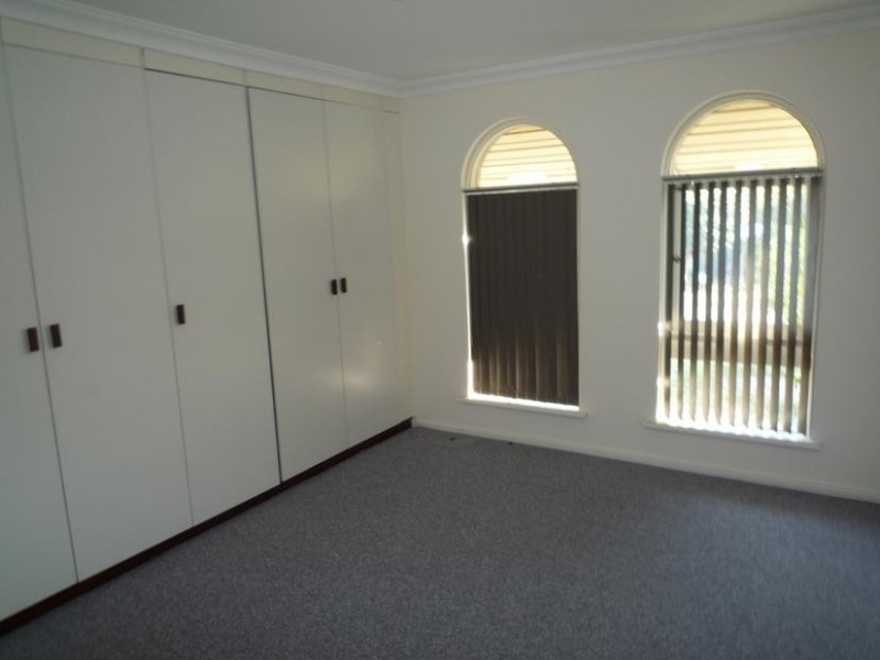 45 Vistula Tce, Kelmscott WA 6111