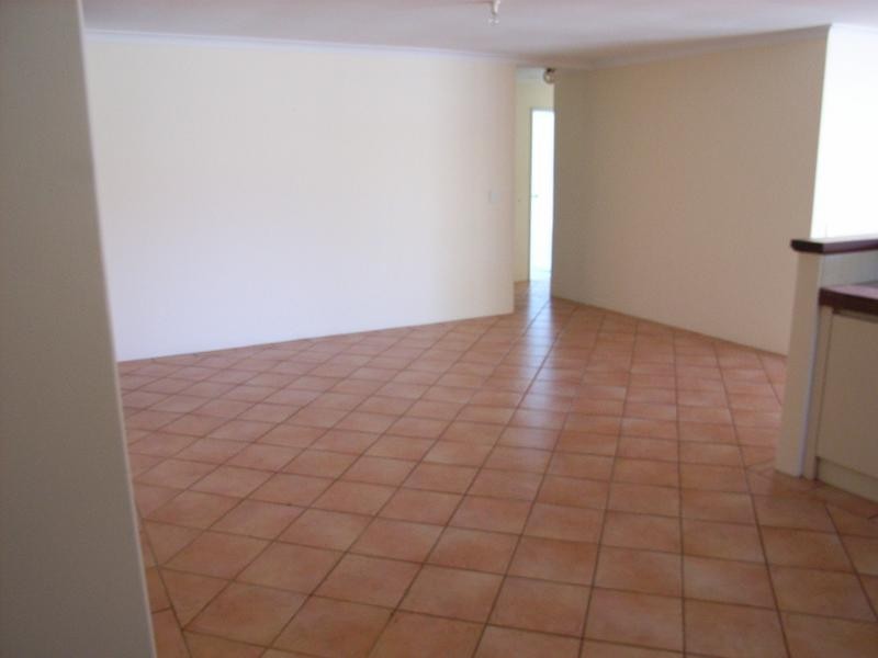 87 Strawberry Dr, Seville Grove WA 6112