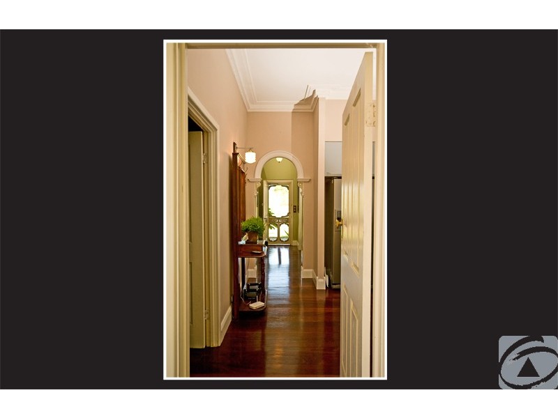 9 Forrest Road, Armadale WA 6112