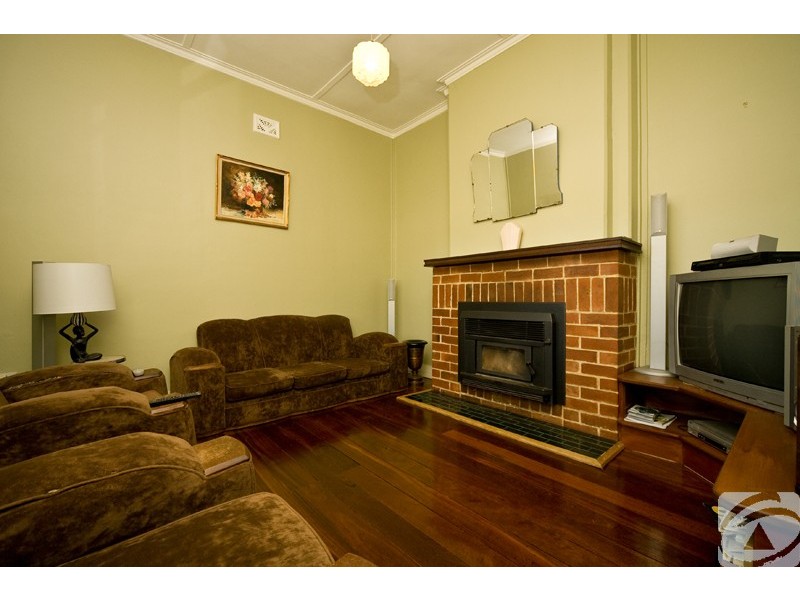 9 Forrest Road, Armadale WA 6112