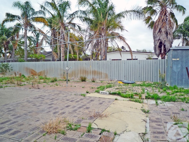 10 O’Sullivan Drive, Camillo WA 6111