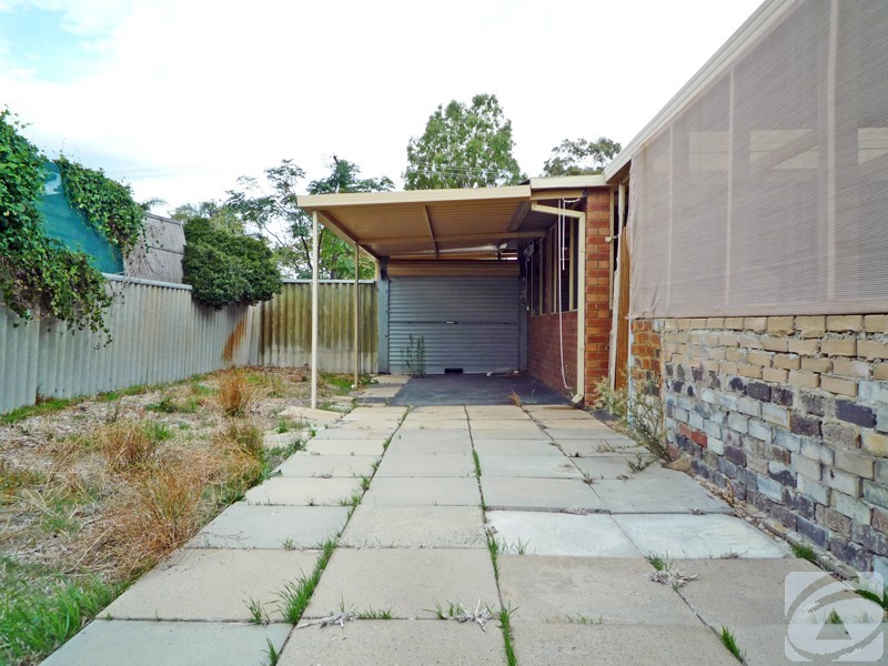 10 O’Sullivan Drive, Camillo WA 6111