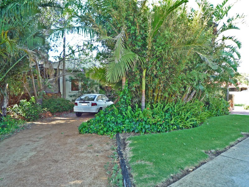 45 Merrifield Avenue, Kelmscott WA 6111