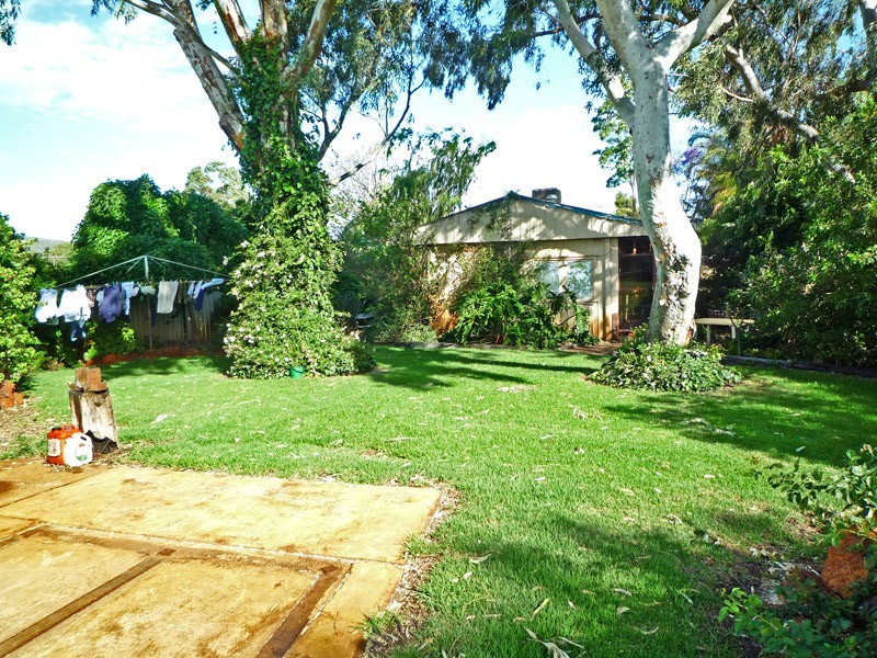 45 Merrifield Avenue, Kelmscott WA 6111
