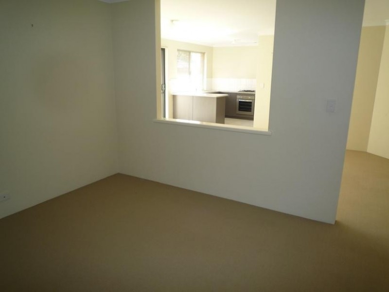 12/51 Third Ave, Kelmscott WA 6111