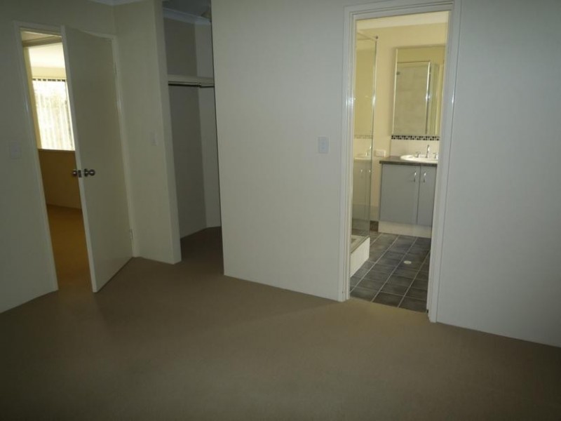 12/51 Third Ave, Kelmscott WA 6111