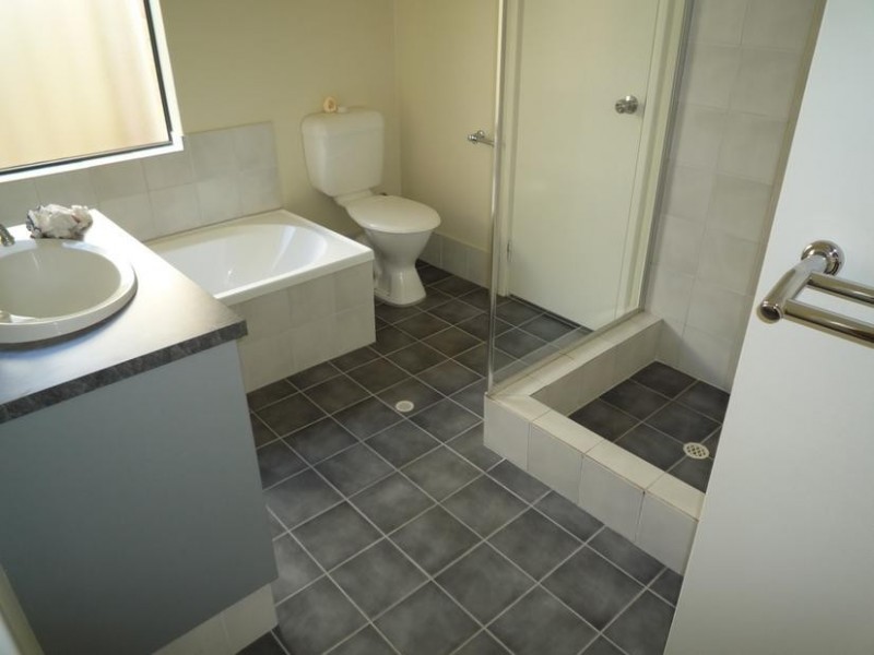 12/51 Third Ave, Kelmscott WA 6111