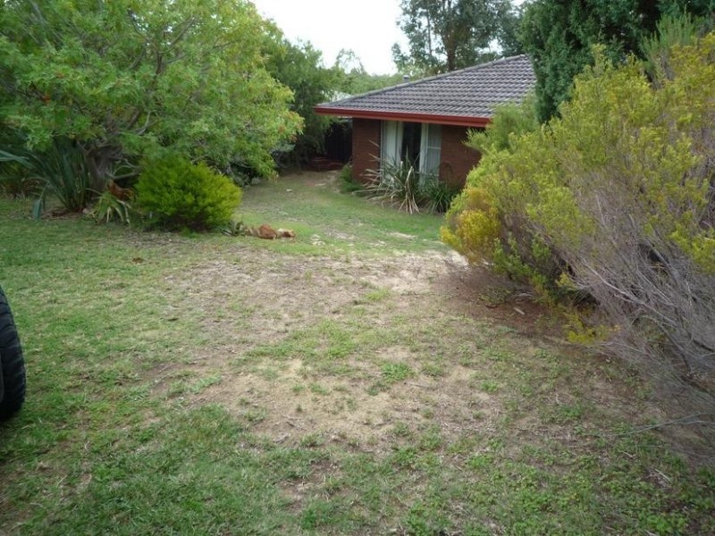 26 Bamlett Street, Mount Nasura WA 6112