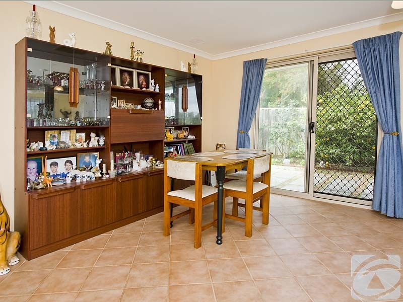 1a Saddlers Retreat, Kelmscott WA 6111