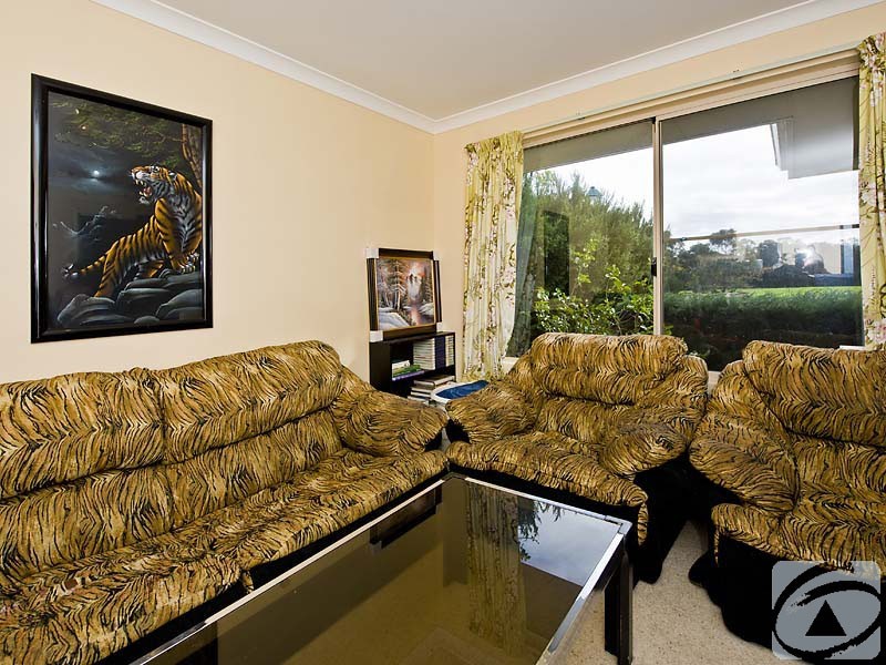 1a Saddlers Retreat, Kelmscott WA 6111