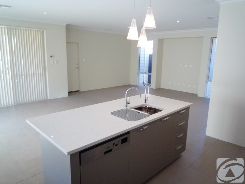 Champion Lakes WA 6111