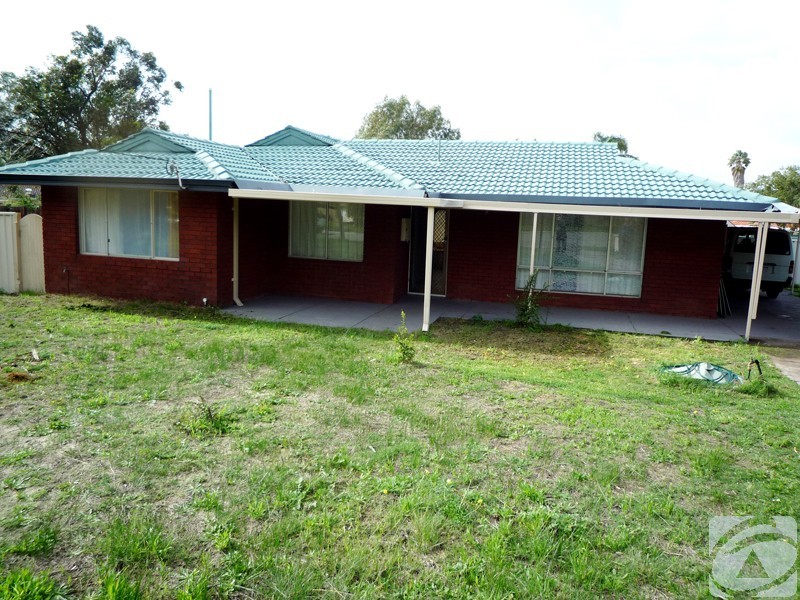 25 Waratah Drive, Camillo WA 6111