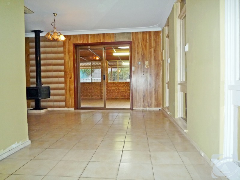 10 O’Sullivan Drive, Camillo WA 6111