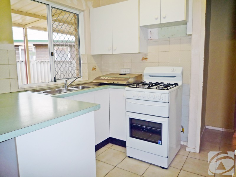 10 O’Sullivan Drive, Camillo WA 6111