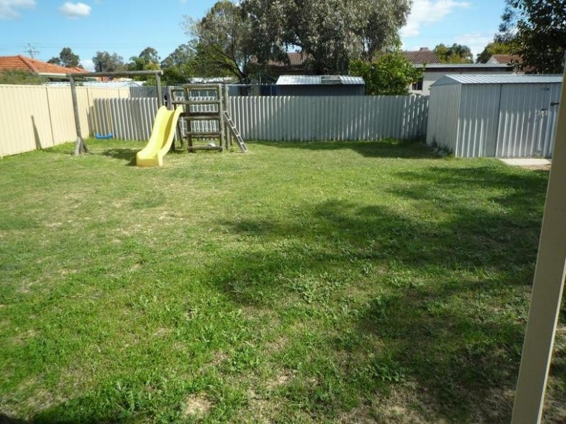 10A Lindy Way, Camillo WA 6111