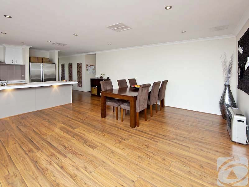 19 Lyrebird Loop, Seville Grove WA 6112
