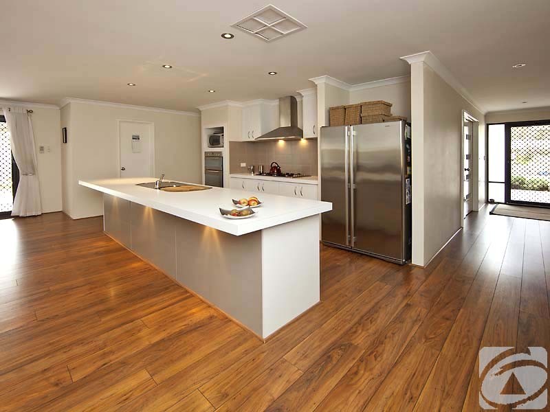 19 Lyrebird Loop, Seville Grove WA 6112