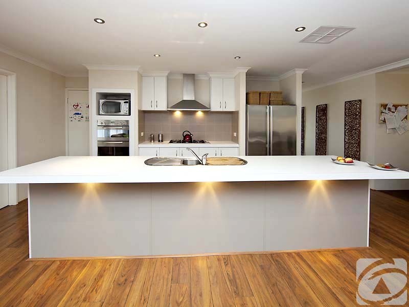19 Lyrebird Loop, Seville Grove WA 6112