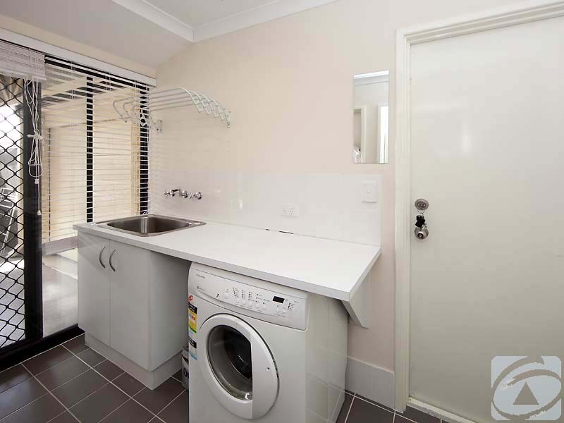 19 Lyrebird Loop, Seville Grove WA 6112