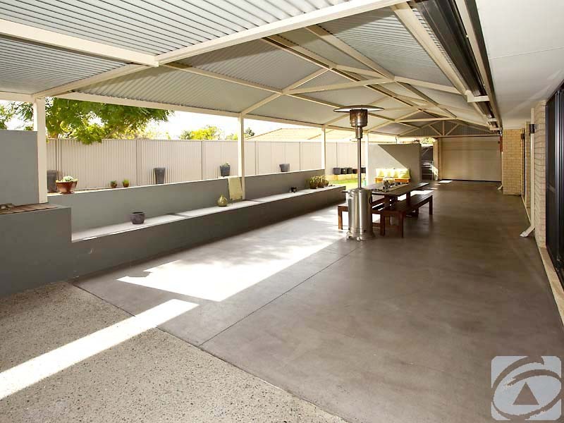 19 Lyrebird Loop, Seville Grove WA 6112