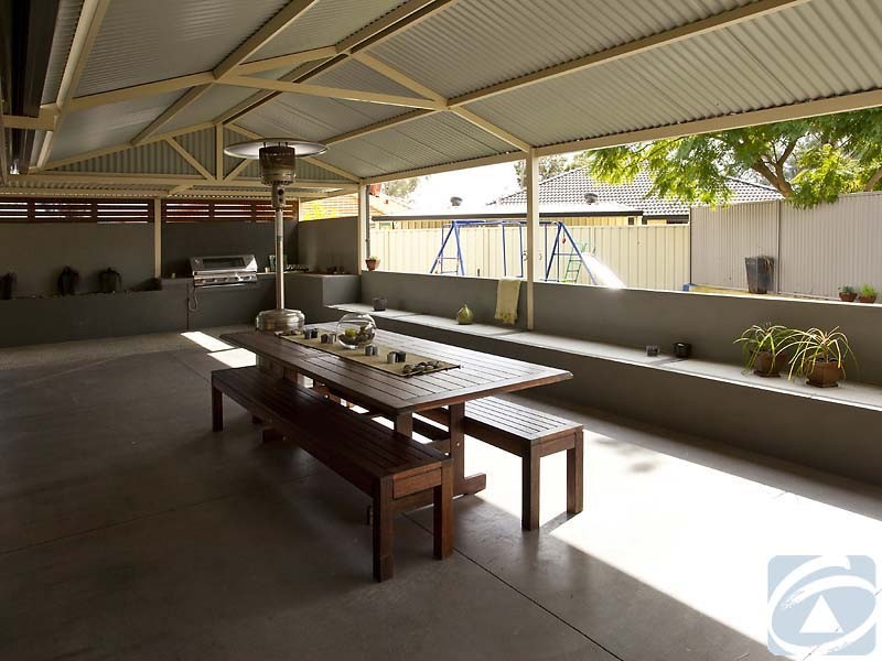 19 Lyrebird Loop, Seville Grove WA 6112
