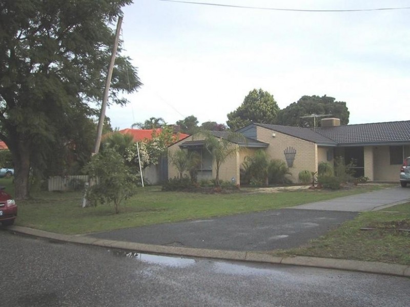 8 Elm Close, Camillo WA 6111