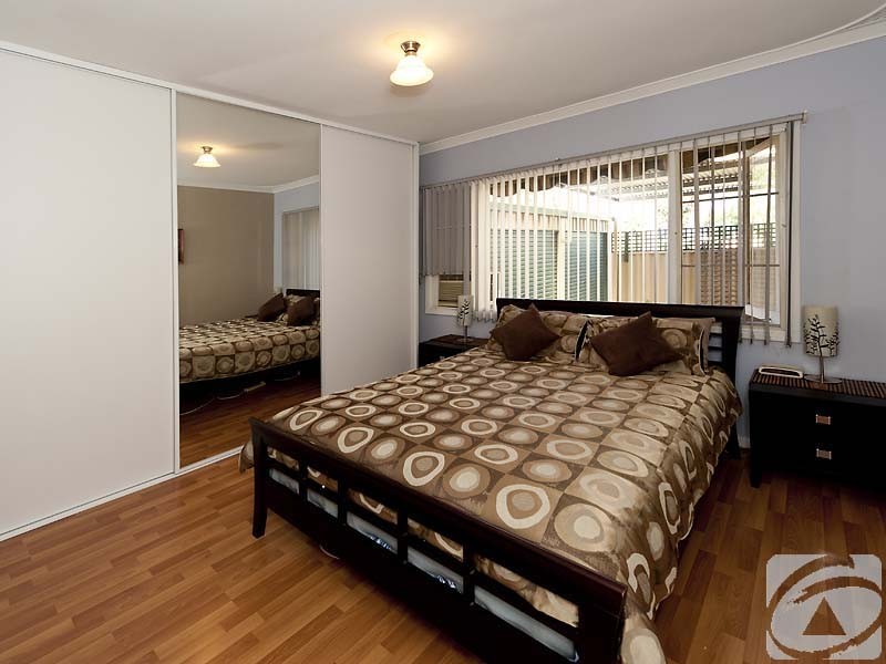 6 Coops Avenue, Thornlie WA 6108