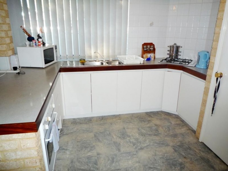 4a Moondyne Court, Seville Grove WA 6112