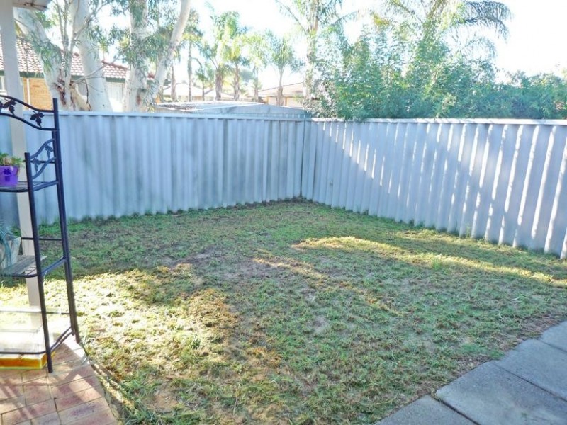 4a Moondyne Court, Seville Grove WA 6112