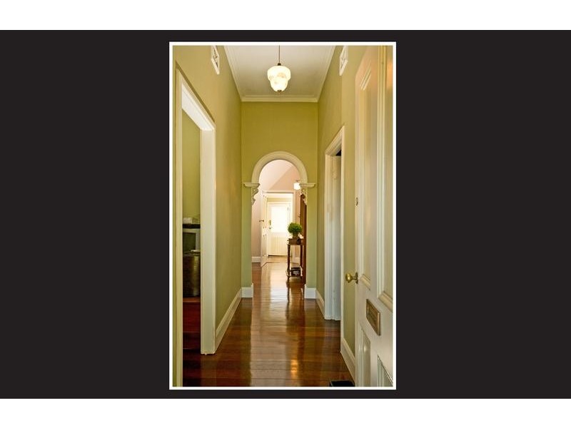 9 Forrest Road, Armadale WA 6112