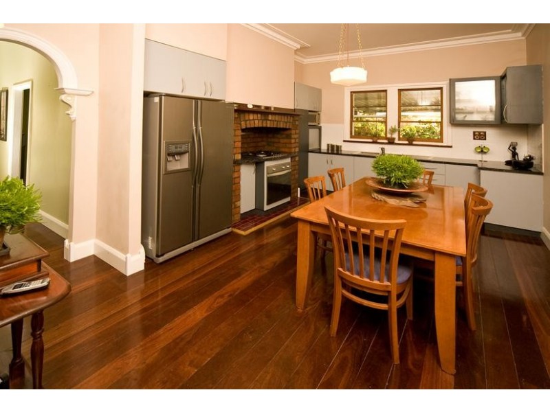 9 Forrest Road, Armadale WA 6112