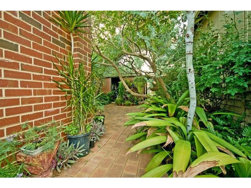 9 Forrest Road, Armadale WA 6112