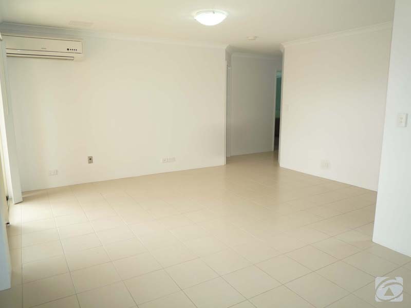 3/7 Bray Street, Kelmscott WA 6111