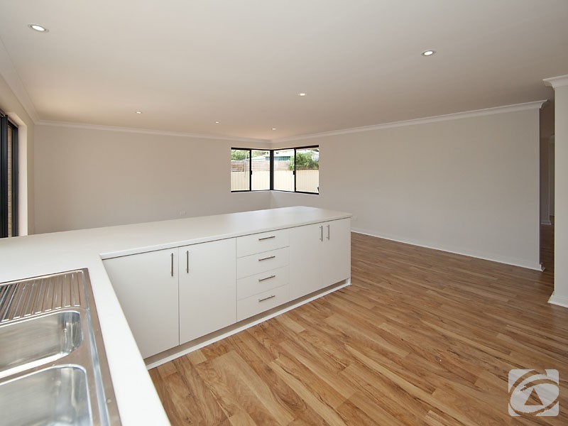 3A Spencer Road, Kelmscott WA 6111