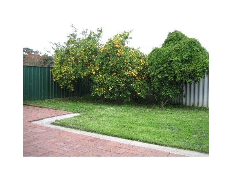 6 Karoonda Street, Armadale WA 6112