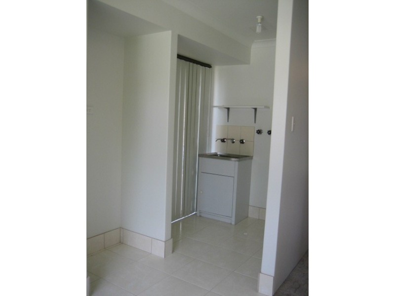 6 Karoonda Street, Armadale WA 6112