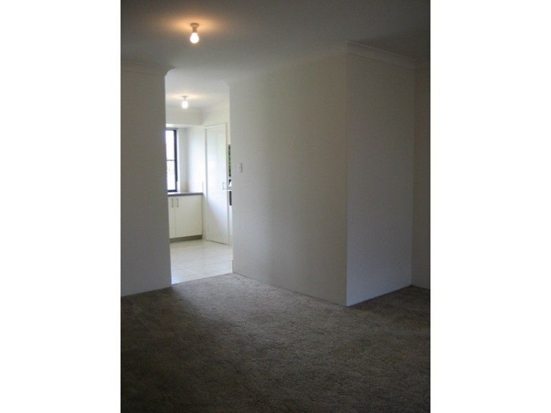 6 Karoonda Street, Armadale WA 6112