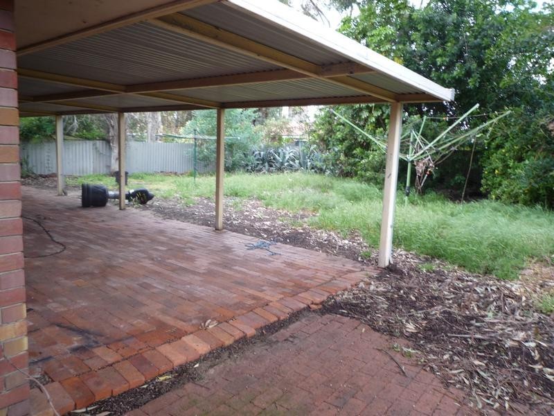 16 Cobham Way, Camillo WA 6111