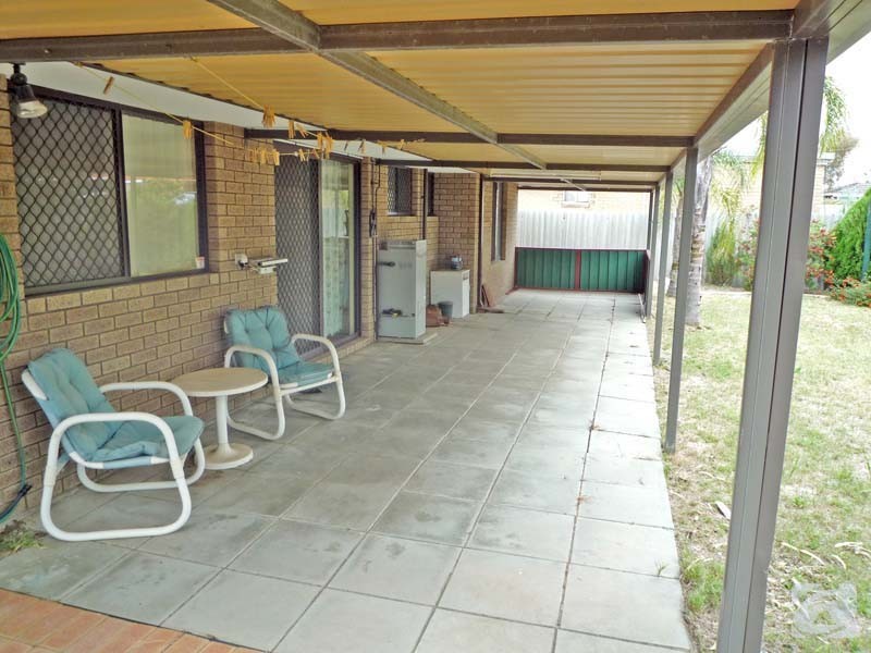 13 Clenham Way, Kelmscott WA 6111