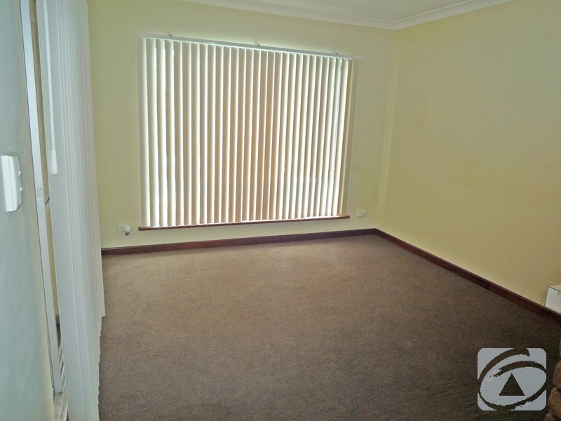 4 Lindy Way, Camillo WA 6111