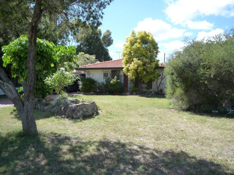 26 Ward Crescent, Kelmscott WA 6111