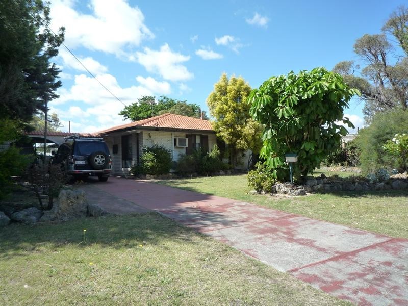 26 Ward Crescent, Kelmscott WA 6111