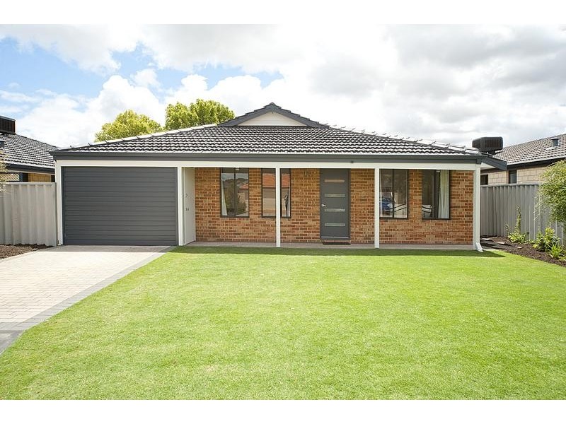 11 Morolo Street, Seville Grove WA 6112