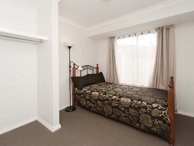 11 Morolo Street, Seville Grove WA 6112