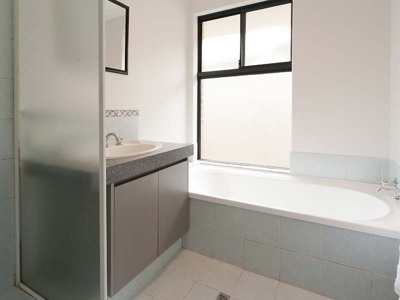 11 Morolo Street, Seville Grove WA 6112