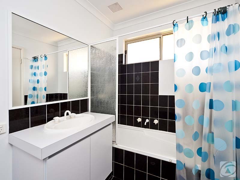 2/66 Evelyn Street, Gosnells WA 6110